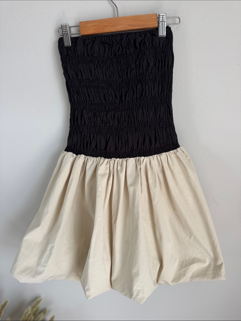 Dissh Stevie Black & Stone Mini Dress NWT Size Small - Picture 3 of 15